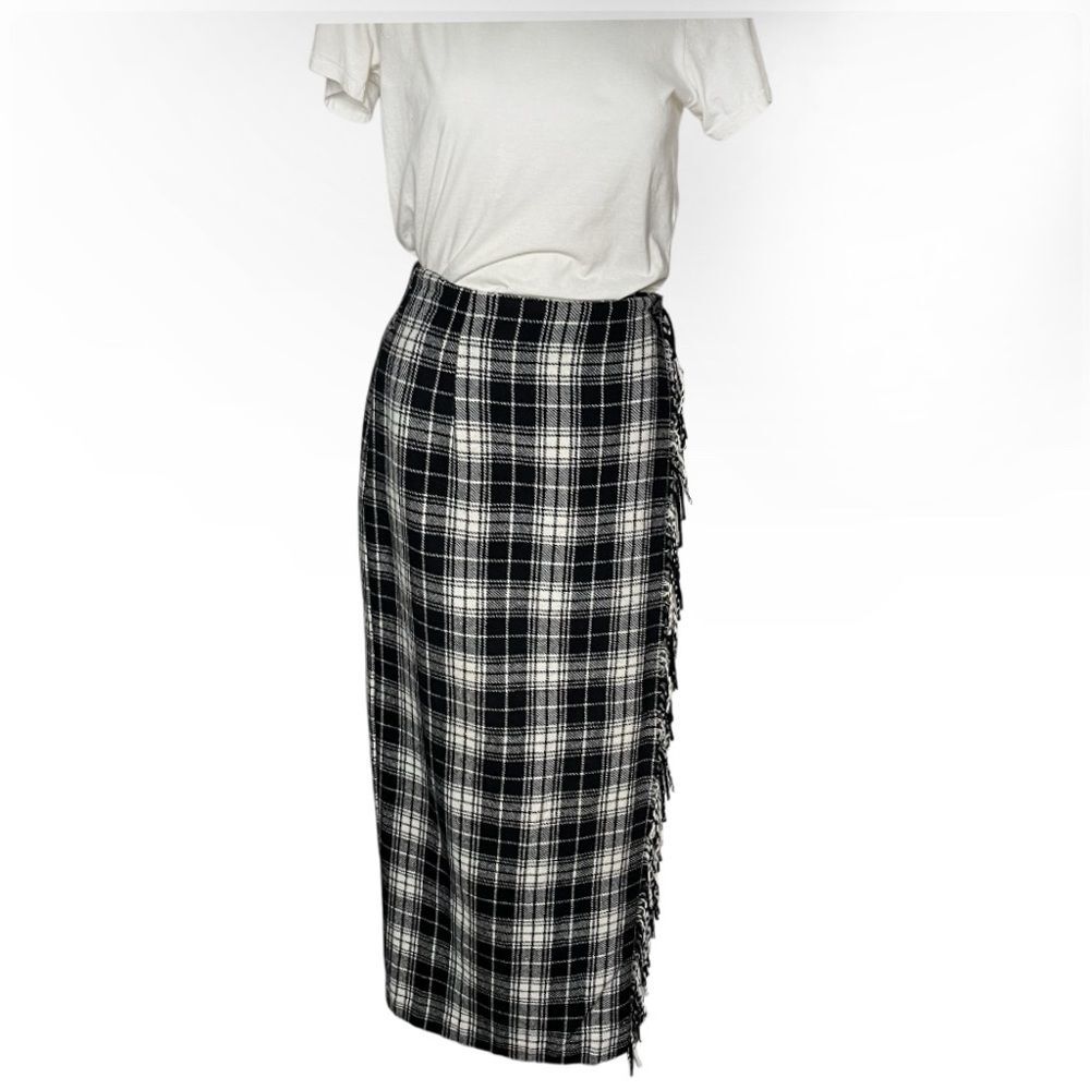 CAMBRIDGE COUNTRY Plaid Skirt Black White Wrap Fringe Edge Midi Size 6 VINTAGE